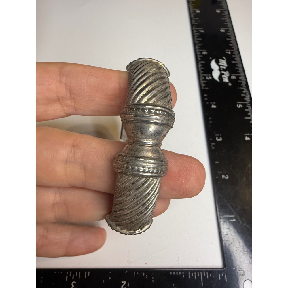 Silver Tone Twisted Cable Hinged Bangle Bracelet Textured Rope Statement Cuff